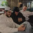 Скачать песню Мичелз - Её Любимый Тип Мужчин (feat. Keneli & Zhiro)
